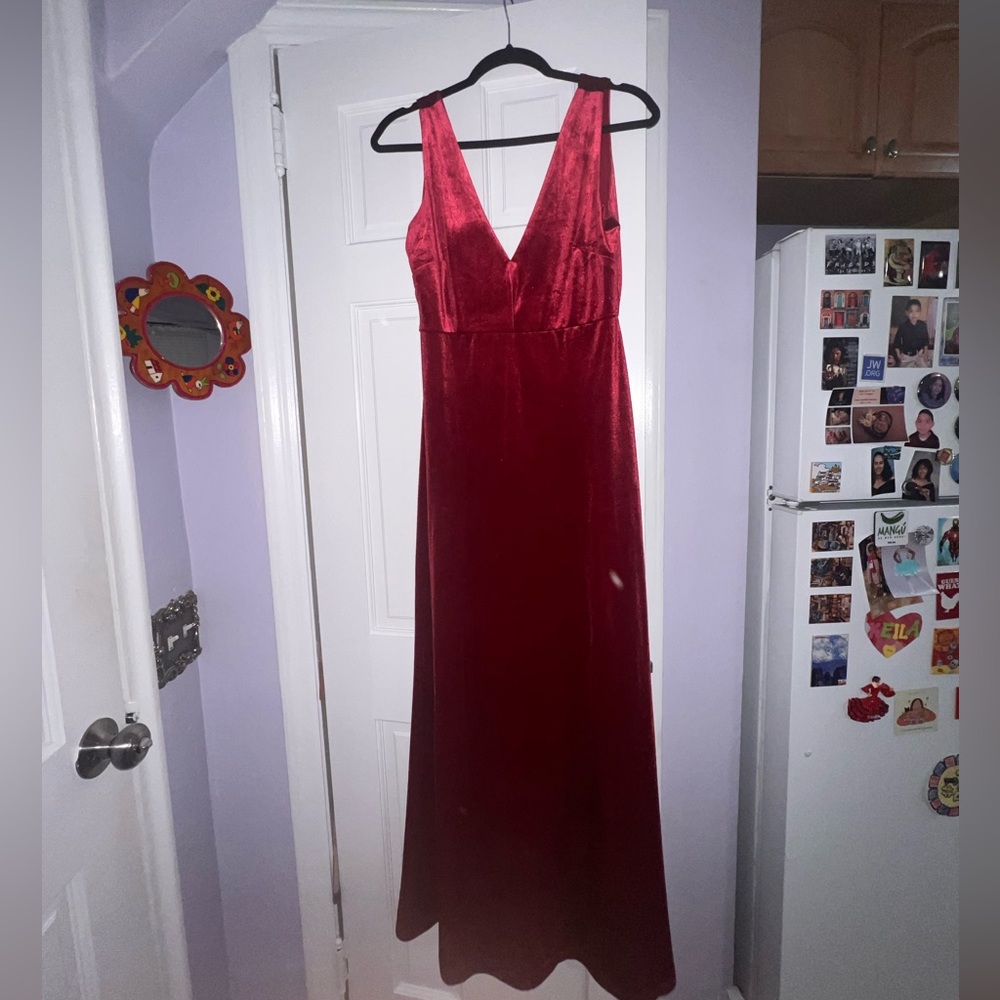 Sleeveless Cherry Red V-Neck Long Formal Dresses